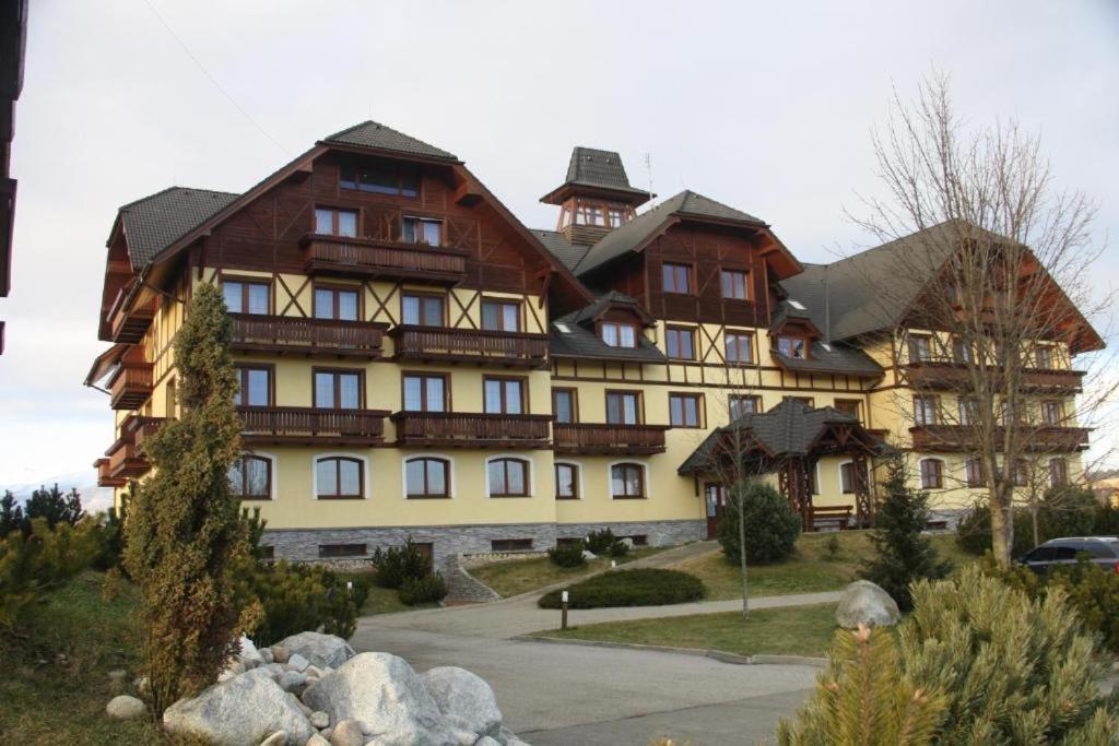Апартаменты Apartman Velka Lomnica B8 Экстерьер фото