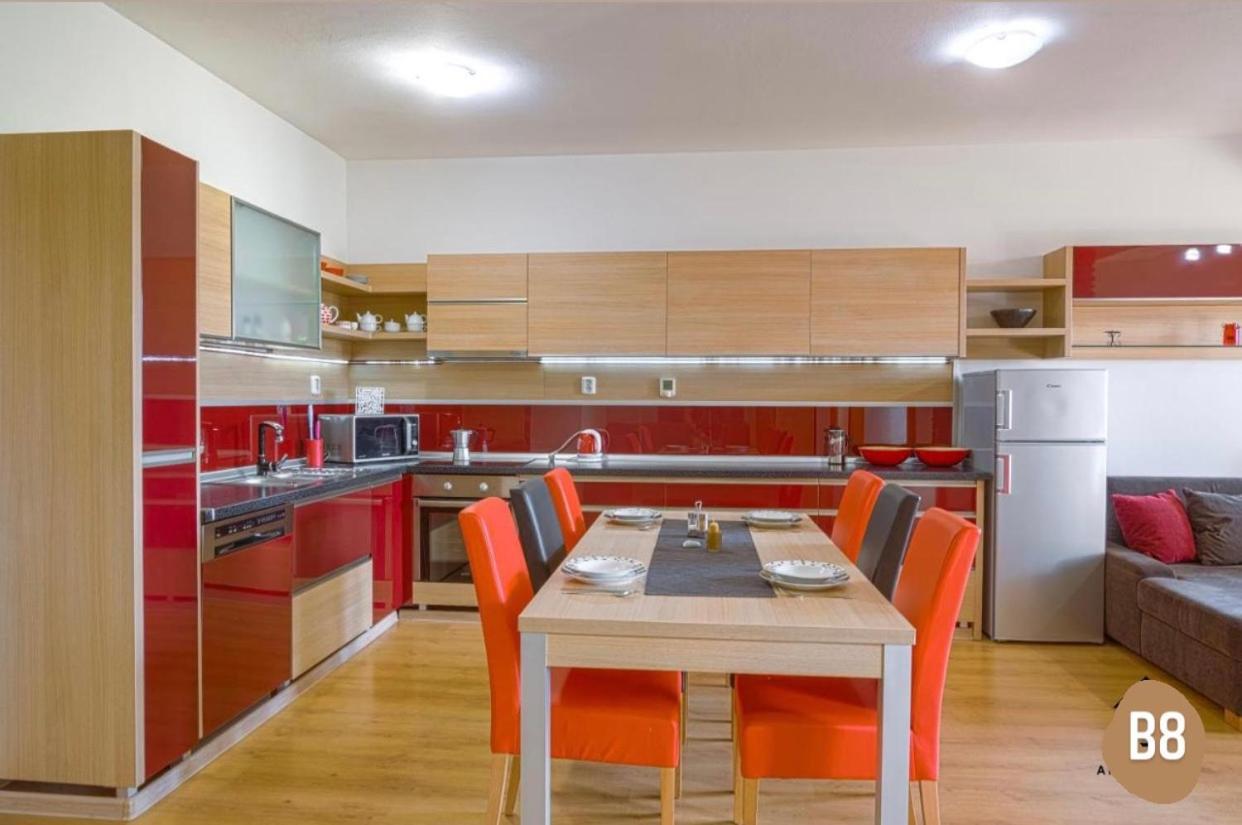 Апартаменты Apartman Velka Lomnica B8 Экстерьер фото
